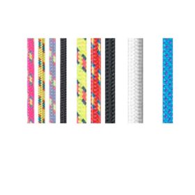 Das Bild zeigt in den zwei oberen Bilddritteln eine Auswahl zum Produkt Reepschnur. Es sind vertikal neun Schnüre nebeneinander aufgereiht in den Farben: rosa, gelb, violett, schwarz, gelb-blau, rot-blau, schwarz, weiß und blau.