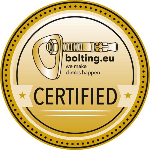 Das Bild zeigt die Klettergarten Audit Plakette von Bolting.eu. Ein pinker Kreis mit weißen Punktem am Rand sowie dem Schriftzug "Certified" und das Bolting.eu Logo.