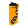 Das Bild zeigt die Kong Tool Bag Materialtasche. Die orange Materialtasche steht aufrecht in Bildmitte. Man erkennt ihre Dimension, den Top Verschluss sowie das große 