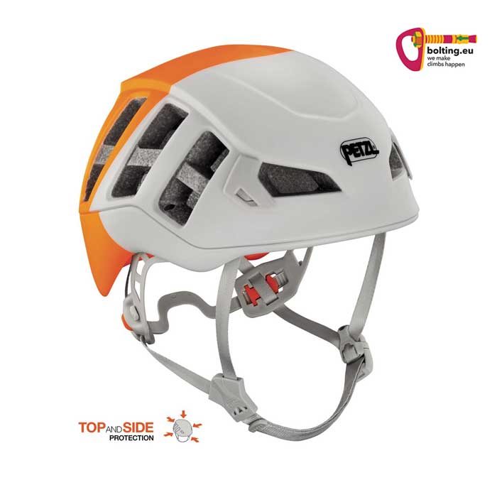 Petzl Meteor Kletterhelm von der Seite mit Kopfband und Kinnriemen.