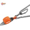 Detail eines Petzl Scorpio Eashook SW Klettersteigset mit orangem Bandfalldämpfer und Rastschlinge mit silbernen Karabiner.