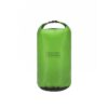 Grüner LACD Drybag mit 10 Litern Volumen und verschlossenem Rollverschluss.