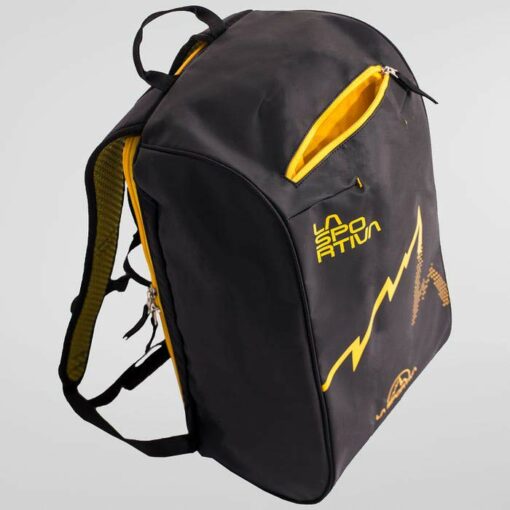 Schwarzer La Sportiva Climbing Bag mit geöffneter Außen Zip Tasche.