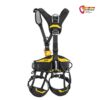 Gelb-schwarzer Petzl Astro Industrieklettergurt vertikal aufgespannt von seiner Rückseite.