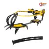 Gelb - schwarzes Grivel G10 Wide Steigeisen für Snowboardschuhe und schwarzer Steg von der Seite vor weißem Hintergrund.