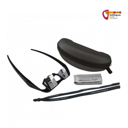 Kletterbrillen Set für Brillenträger mit Brille, Reinigungstuch und Etui vor weißem Hintergrund.