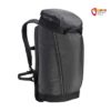 Schwarzer Black Diamond Creek Transit 32 Daypack aufrecht von der Vorderseite.