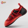 Rot schwarzer La Sportiva Stickit Kinderkletterschuh von der Seite vor weißgrauem Hintergrund.