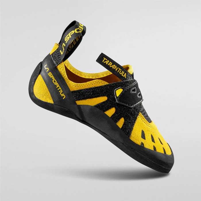 Gelb - schwarzer La Sportiva Tarantula Junior von der Außenseite gesehen.