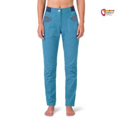 Modell ohne Shirt mit hellblauer Rafiki Shiva Damen Leinen Kletterhose von vorne.