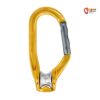 Oranger Petzl Rollclip A Karabiner mit Rolle und Schnapper Verschluss nach rechts.