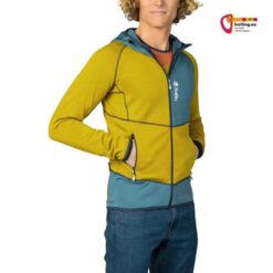 Modell mit gelb blauem Rafiki Ascent Full Zip Hoody von der Seite.