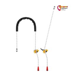 Petzl Grillon längenverstellbares Verbindungsmittel mit Seilstück, schwarzem Schutzschlauch und gelber Seilklemme vor weißem Hintergrund.