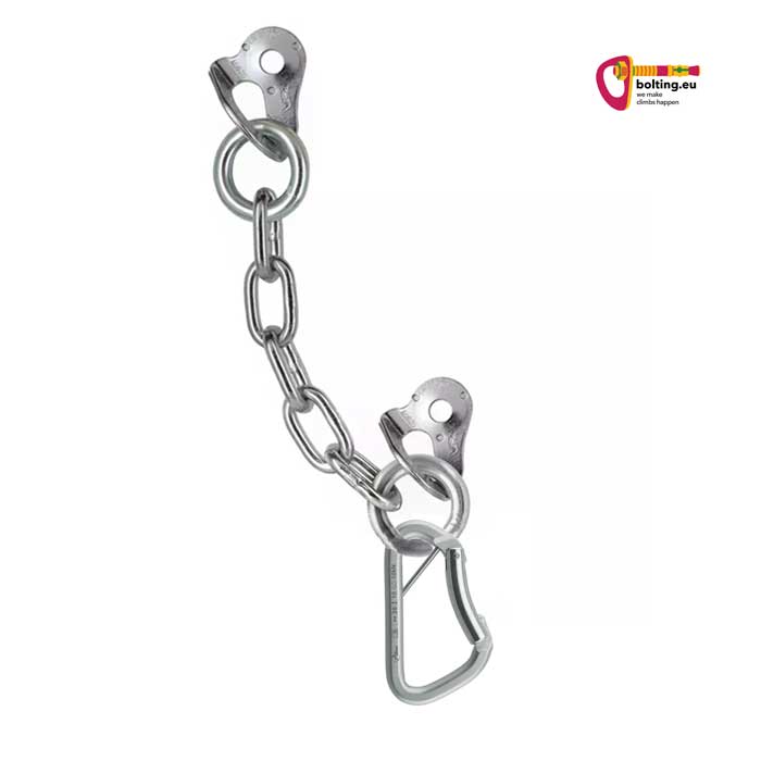 Silberner Abseilstand verzinkt mit Karabiner vor weißem Hintergrund.