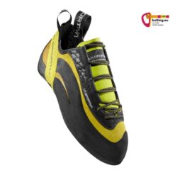 Schwarz gelber Kletterschuh schräg von vorne.