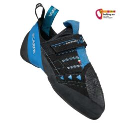 Blau Schwarzer Scarpa Instinct VSR Kletterschuh mit Schuhspitze rechts unten von der Seite.
