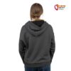 Modell mit schwarzem Chillaz Juifen Damen Kletterhoodie von der Rückseite.