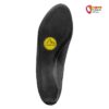 Schwarze Sohle eines La Sportiva umweltfreundlichen Kletterschuh.