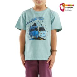 Kleines Mädchen mit türkisem E9 B Furgo Kinder Klettershirt von vorne.